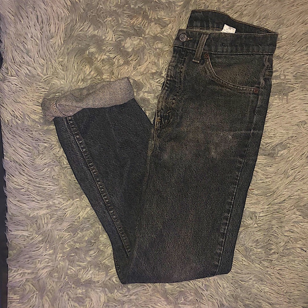 cute black jeans !